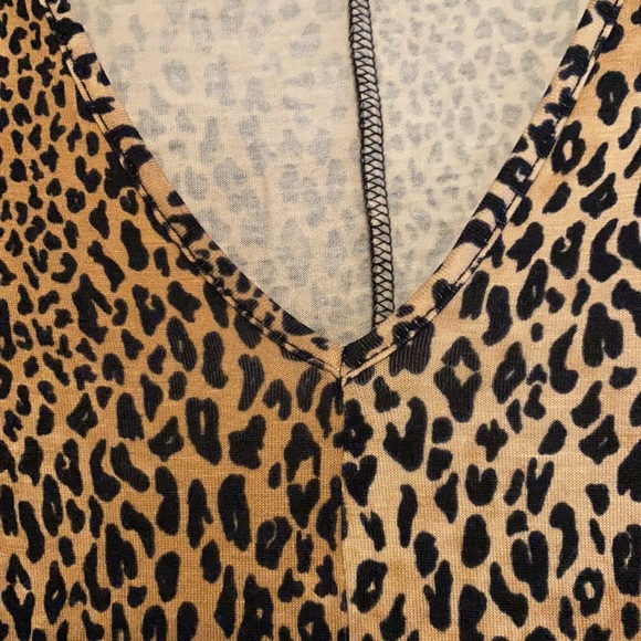 NWT Forever 21 dress sz medium leopard animal print lettuce hem - Picture 9 of 9